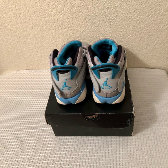 Jumpman Jordans-Made For a Man, but look better on a woman! Boys 5 Women’s 7 - Picture 4 of 4